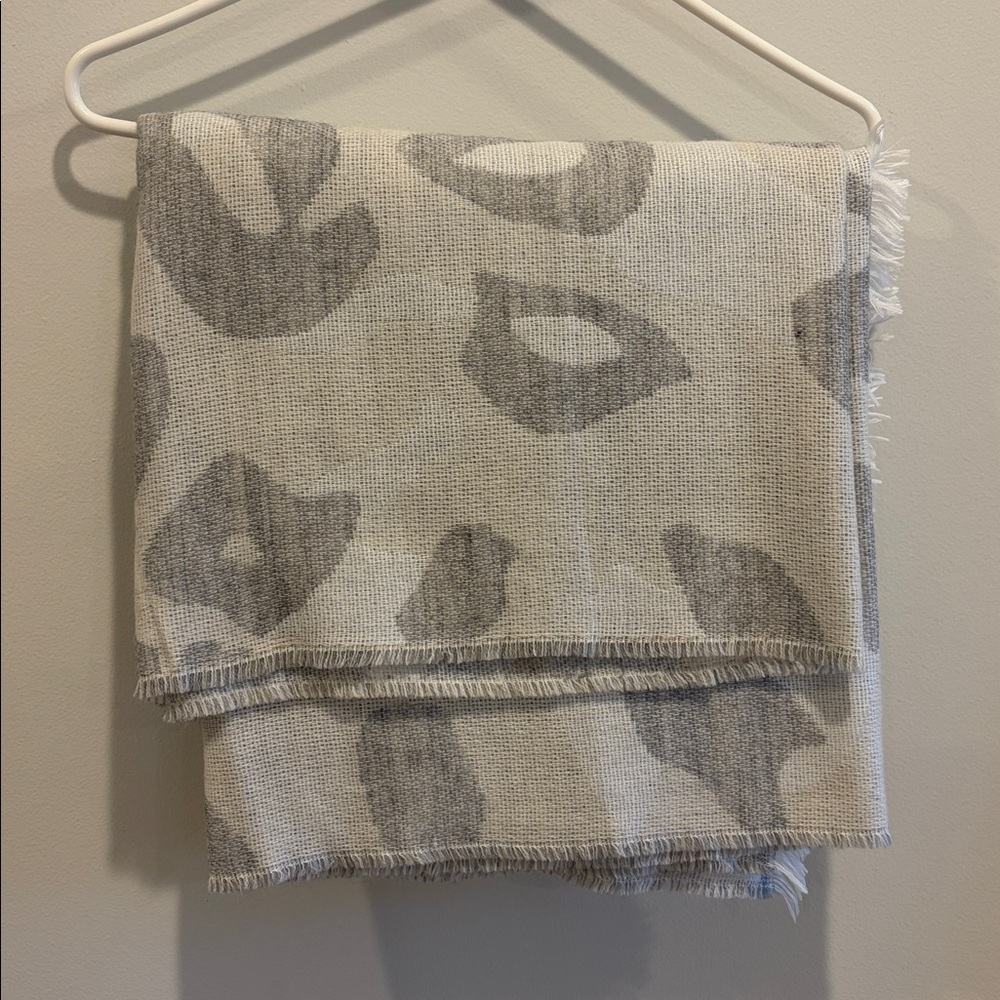 Anthropologie Camo Oversized Blanket Scarf Wrap Frayed Edges Gray White 52"x52"